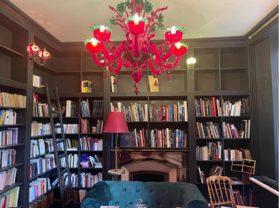 Maison Du Theatre Saint Bonnet Bed & Breakfast *