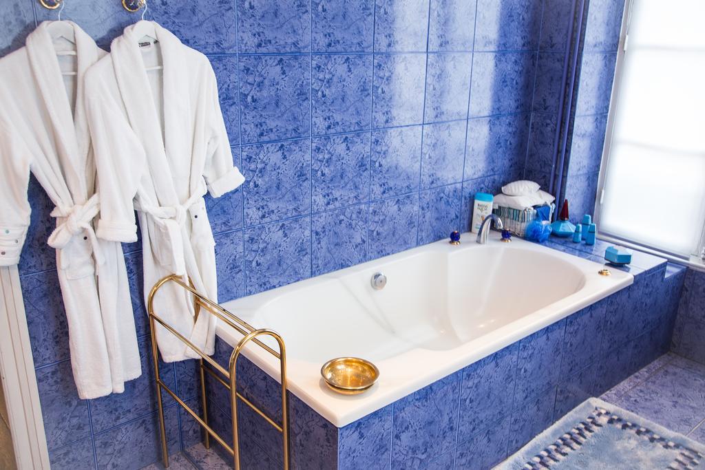 Bed & Breakfast Maison Du Theatre Saint Bonnet Bourges