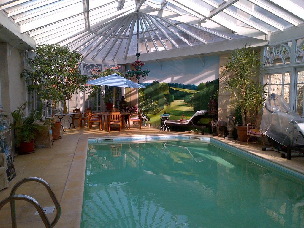 Bed & Breakfast Maison Du Theatre Saint Bonnet *